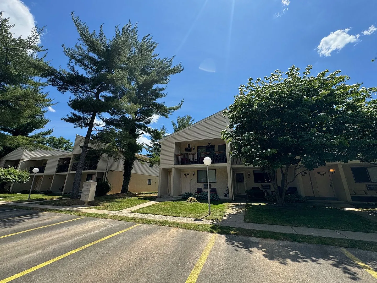 Valley Brook Apartments — Photo 4
