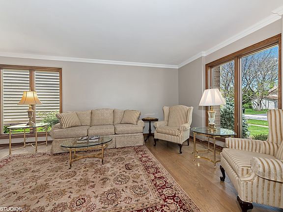 5th image of 1378 Green Trails Dr