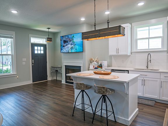 5th image of 817 N D St #817