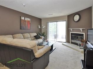 1108 Grove Ave APT A, Bensenville, IL 60106