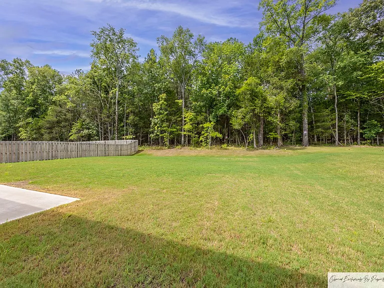 148 Rushton Dr — Photo 31