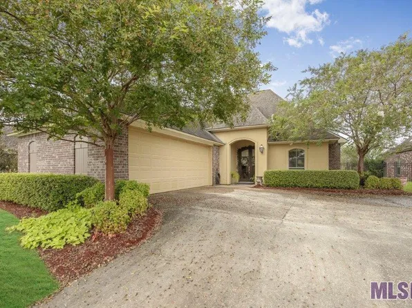 8804 Fox Gate Dr, Baton Rouge, LA 70809