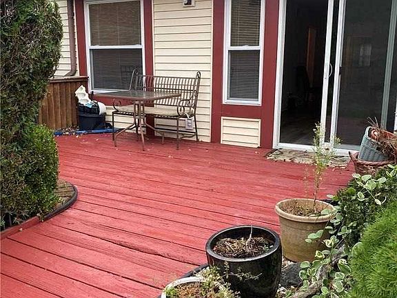 4th image of 107 Alden Ct