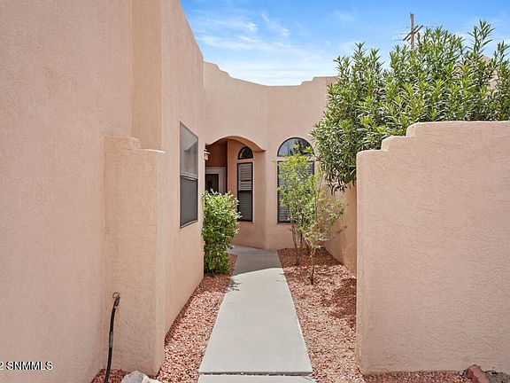 3rd image of 2488 Sunridge Dr