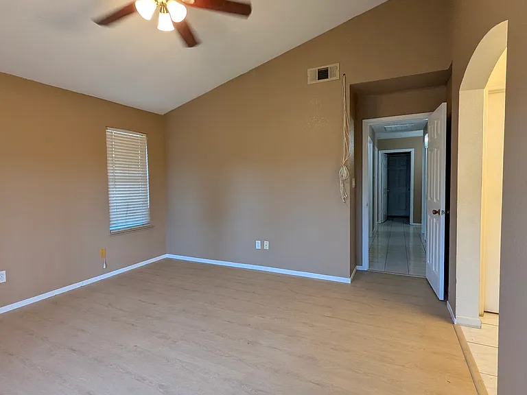 705 Marin Ave — Photo 16