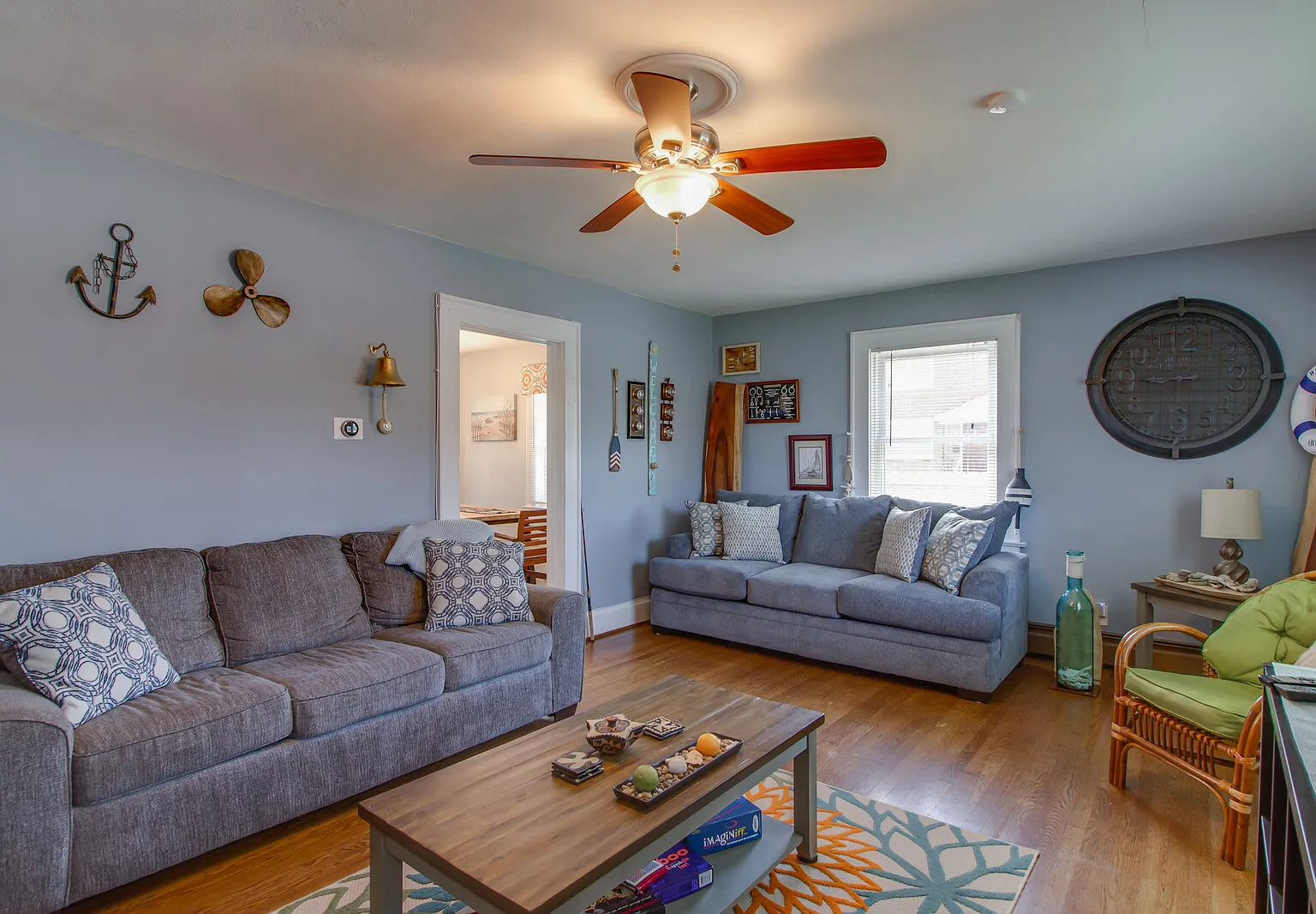 4 bed, 1939 sqft, $3,275 — Photo 2