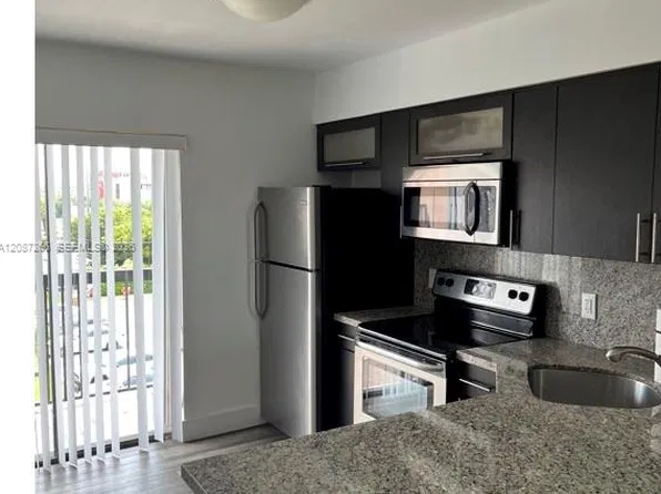 5400 W 21st Ct APT 407, Hialeah, FL 33016