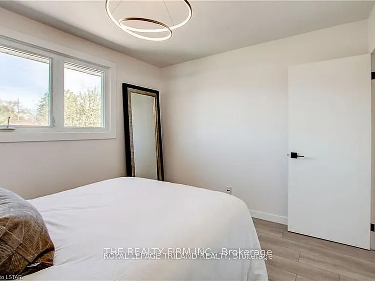 130 Appel St — Photo 26