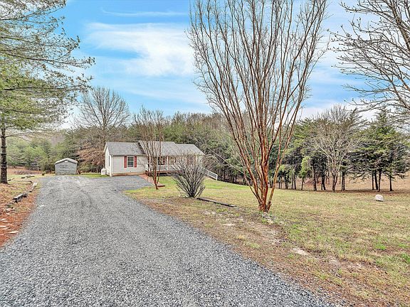 3rd image of 1328 Morewood Rd