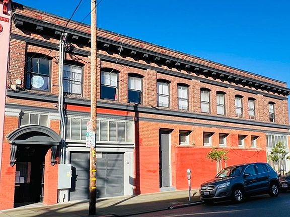 3rd image of 311 11th Ave #9