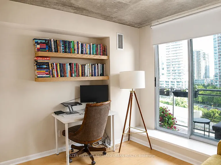 1029 King St W #805 — Photo 16