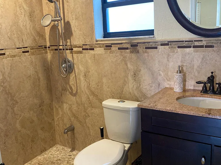 15552 SW 142nd Ct — Photo 5