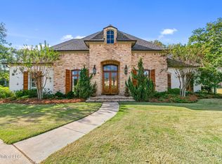 402 Chartrese Dr, Brandon, MS 39047