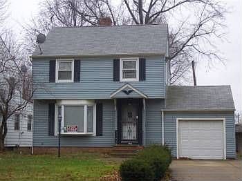 3rd image of 240 E 270th St