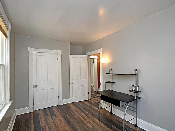 2nd image of 506 Tafel St