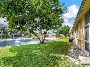 3158 Via Poinciana APT 2, Lake Worth, FL 33467
