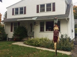 6 Dobert Ct, Wynantskill, NY 12198