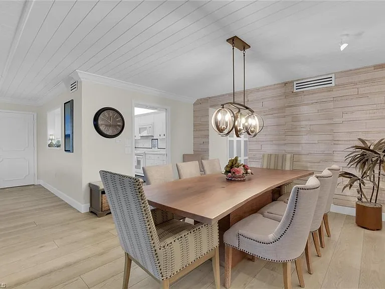 222 Harbour Dr #403 — Photo 10