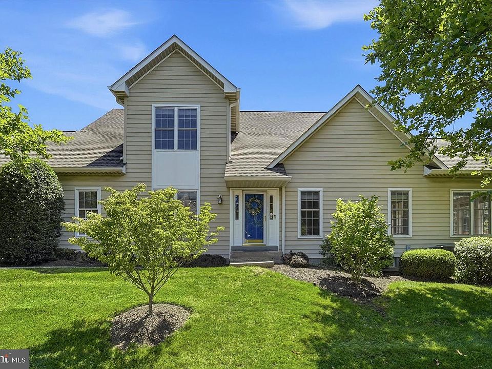 1st image of 219 Birkdale Dr