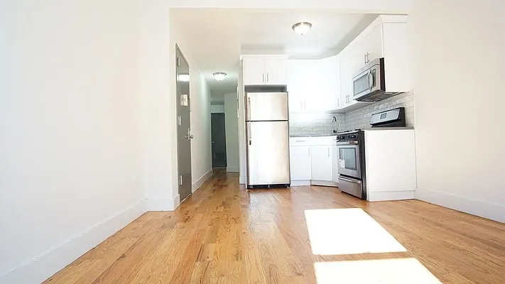 Rented by Nooklyn NYC LLC | media 9
