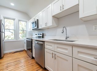 372 Broadway #5, Providence, RI 02909