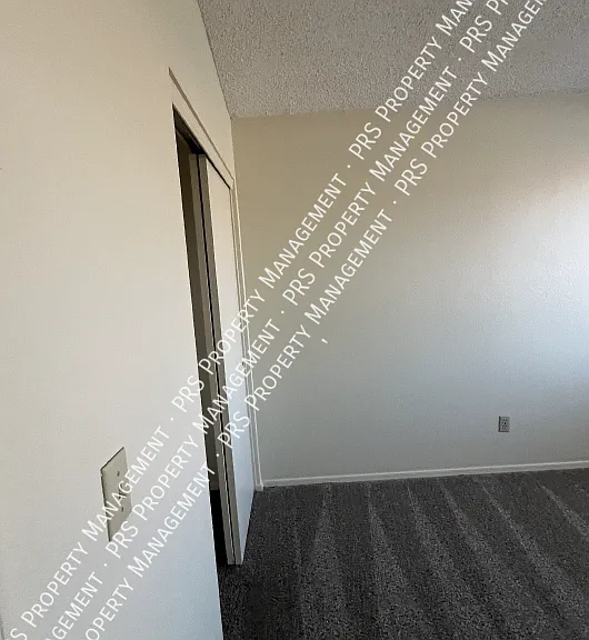 14846 S 27th St — Photo 17