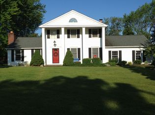 106 Henning Dr, Orchard Park, NY 14127
