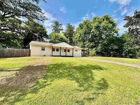 3rd image of 2491 Greenleaf Dr
