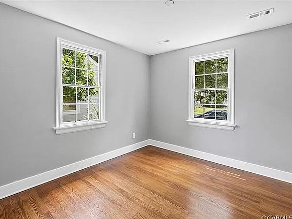 4th image of 652 Hanover Ave