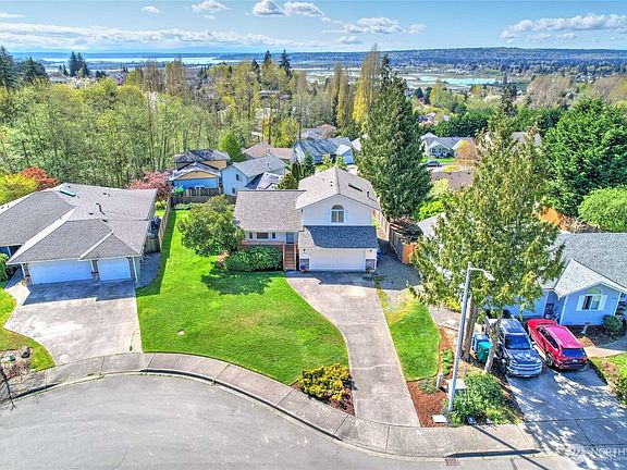 4th image of 5108 70th Drive NE
