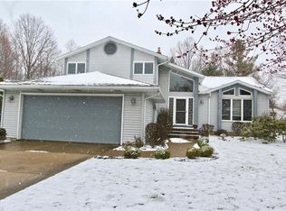 943 Daryl Dr, South Euclid, OH 44121