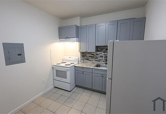 5th image of 127 Intervale St #3