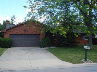 60 Duquesne Dr, Napoleon, OH 43545