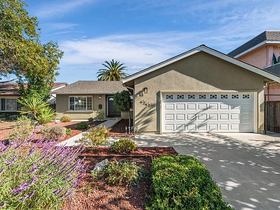 2nd image of 4242 Indigo Dr