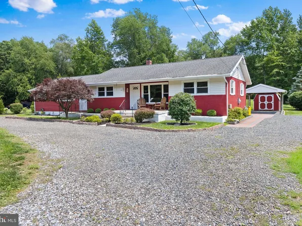 28 Skeet Rd, Medford, NJ 08055