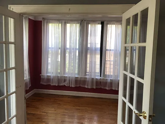 Rented by Metropolis International Realty Inc. | media 3