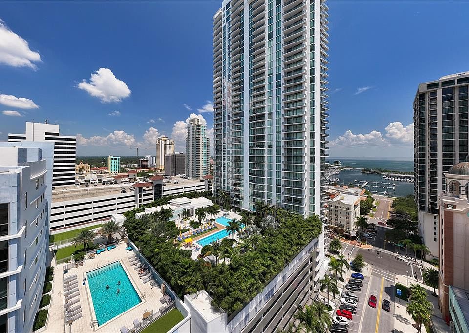 1st image of 100 1ST AVENUE N #3903
