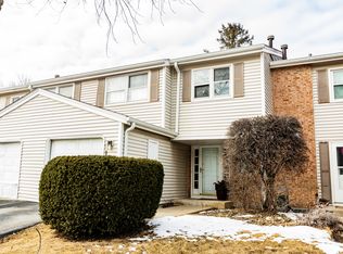 186 Jeffrey Ln, Bolingbrook, IL 60440