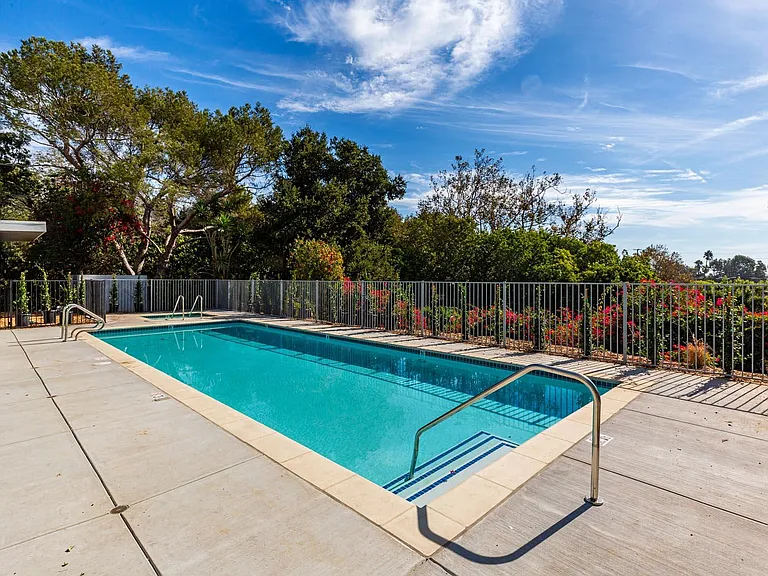6467 Sycamore Meadows Dr — Photo 23