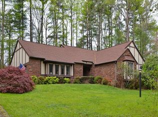 314 Winding Way Ln, Hendersonville, NC 28792