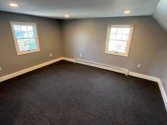 4th image of 30 Ash St Floor 2