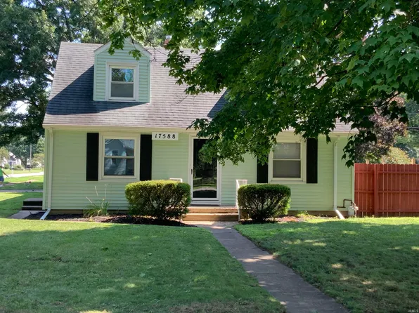 17588 Hepler St, South Bend, IN 46635