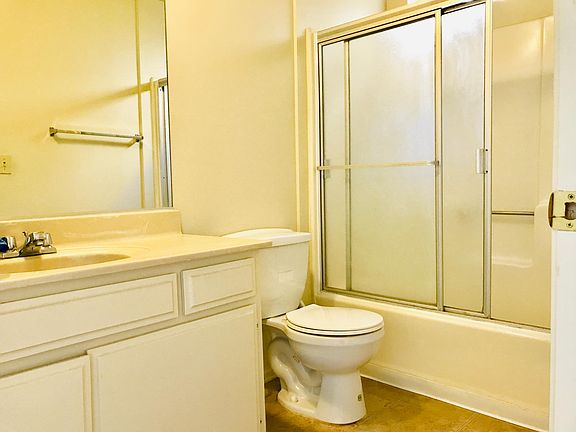 5th image of 3654 Empire Dr #1035