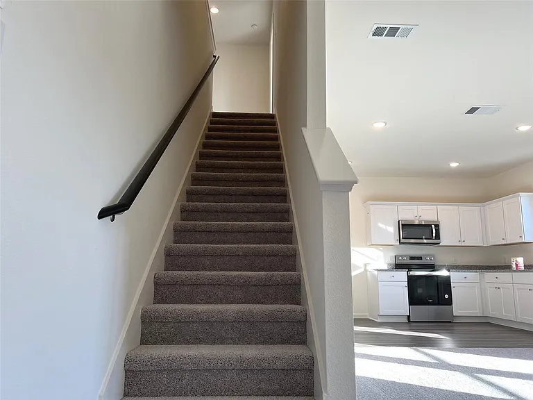 1901 Chapel Hill Rd — Photo 18