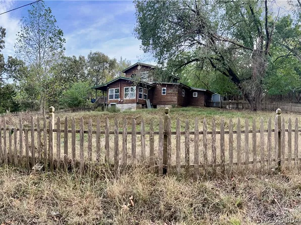 3081 Pine Cove Rd, Edwards, MO 65326