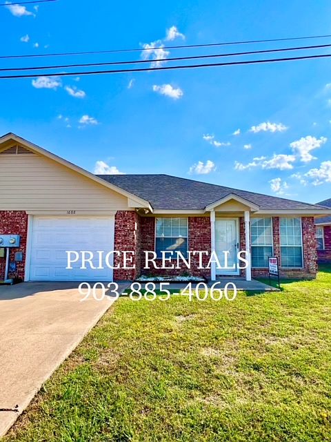 1st image of 1688 Woodside Ln #1688