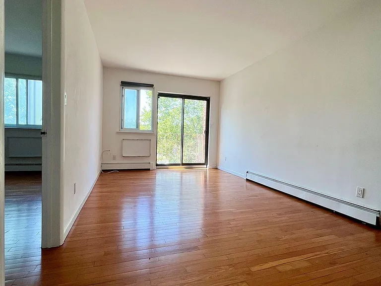 13256 60th Ave #3B — Photo 1