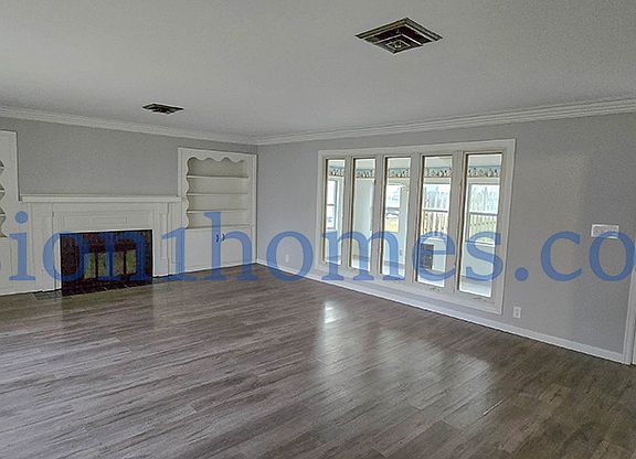 5th image of 1401 N Metcalf St