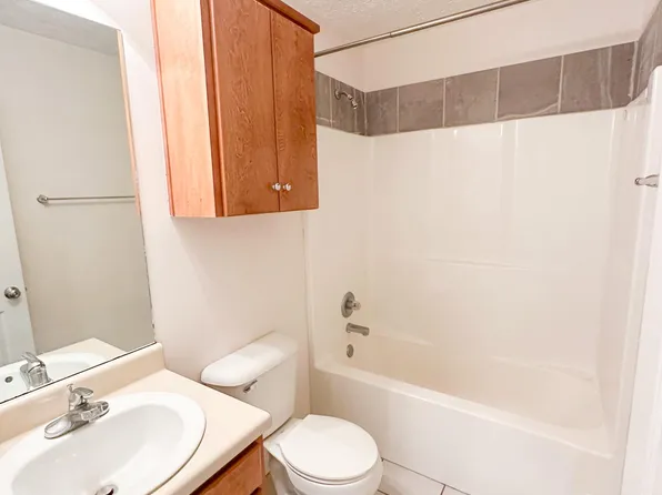 626 Florida St NW, Jacksonville, AL 36265