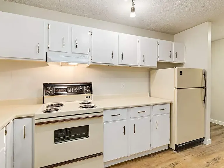 3902 50th Ave #109 — Photo 5